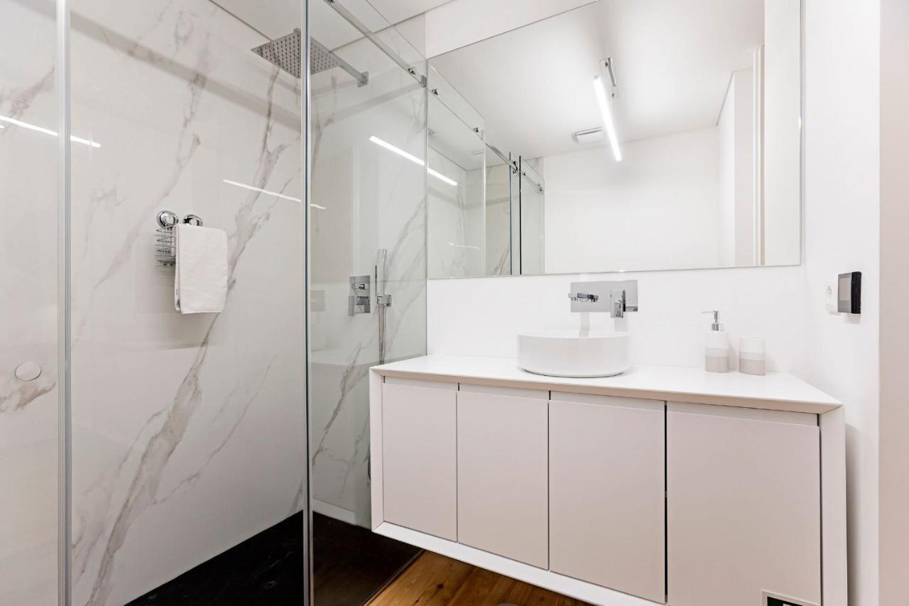 Studio Duplex W Ac Near River Front By Lovelystay Porto Kültér fotó